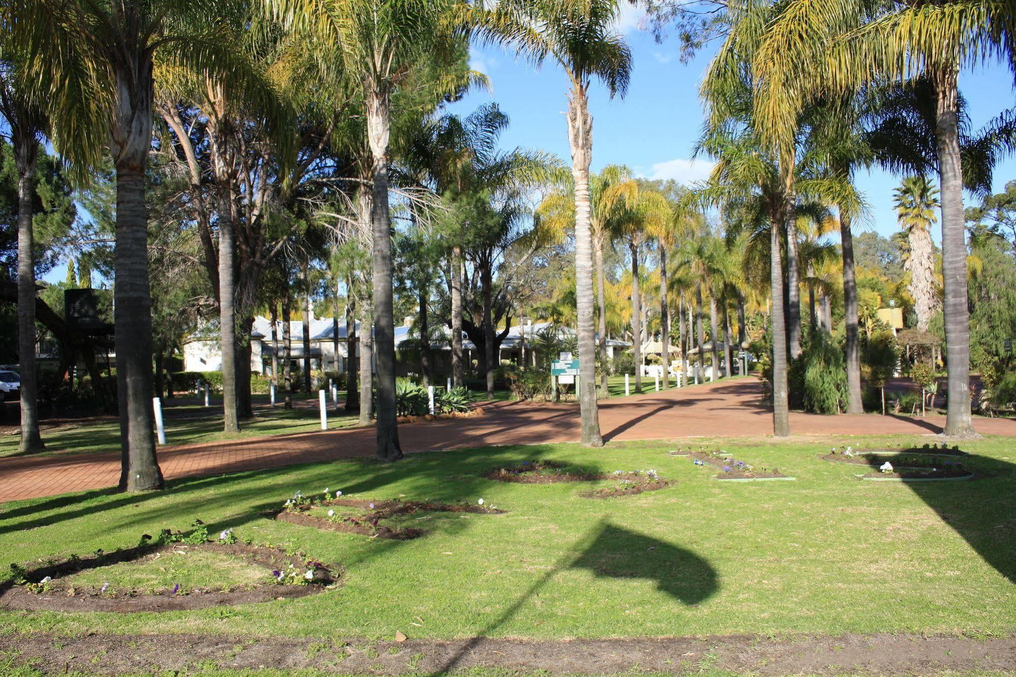 Swan Valley Oasis Resort Henley Brook Exterior photo